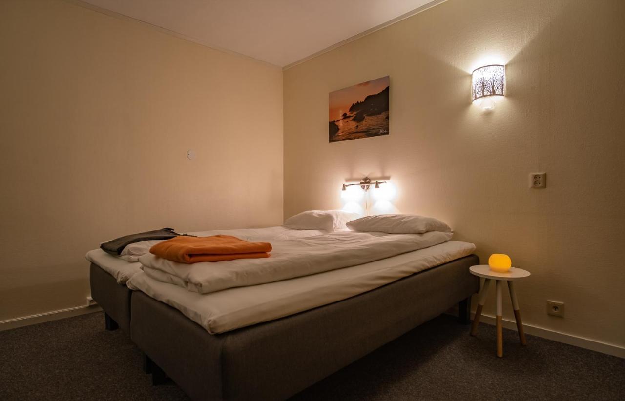 Skagi Bed & Lodge Skaland Екстериор снимка