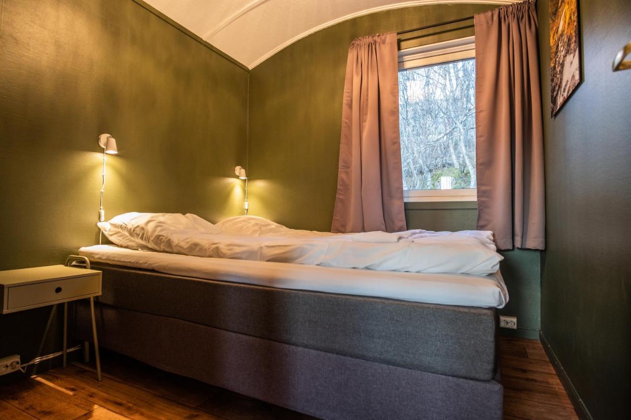 Skagi Bed & Lodge Skaland Екстериор снимка
