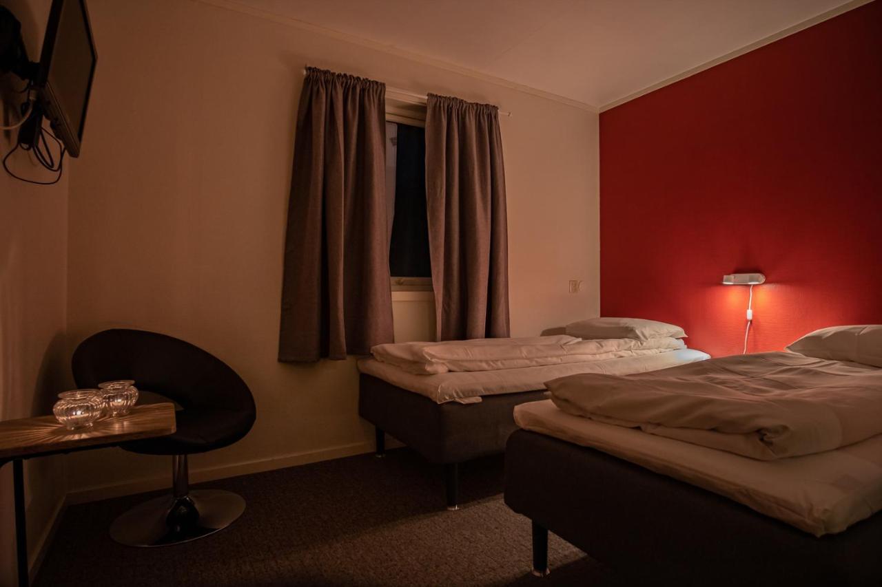 Skagi Bed & Lodge Skaland Екстериор снимка
