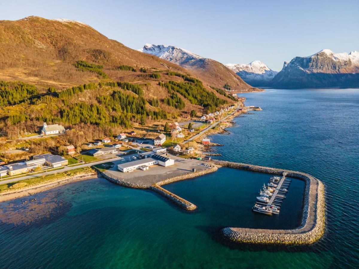 Skagi Bed & Lodge Skaland Екстериор снимка