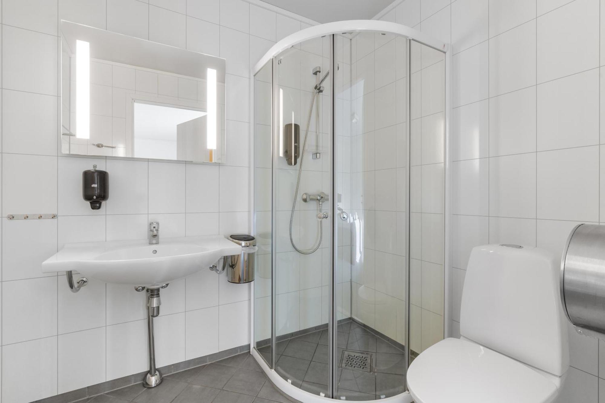 Skagi Bed & Lodge Skaland Екстериор снимка