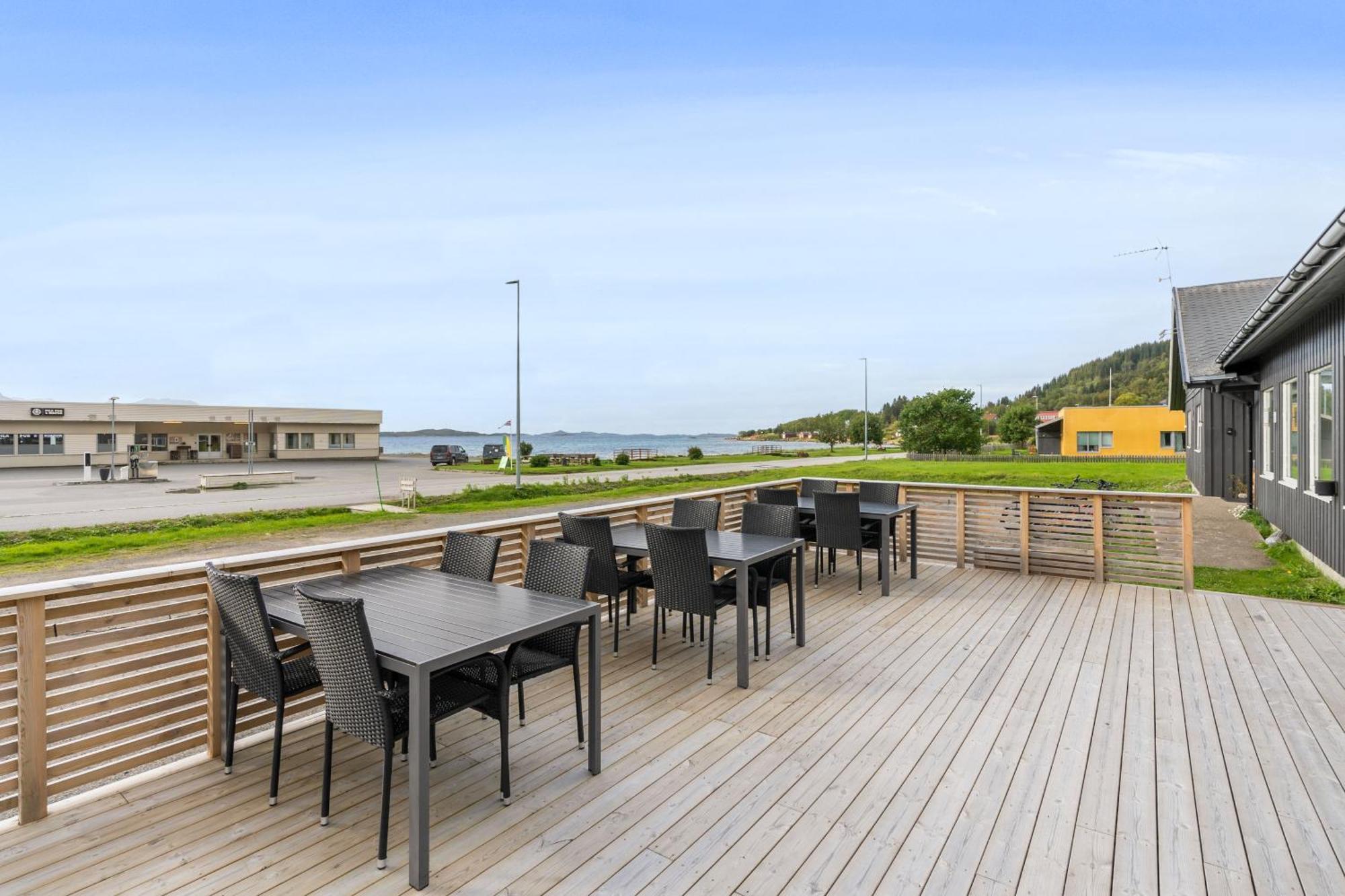 Skagi Bed & Lodge Skaland Екстериор снимка
